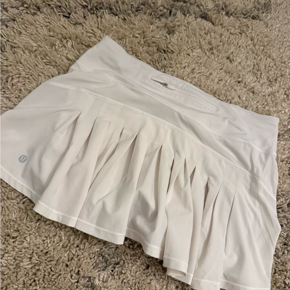 Lulu lemon Women's White tennis skirt - Picture 2 of 4